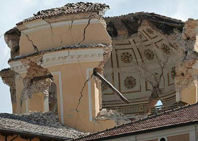 L'Aquila, en ruinas dos años después del terremoto