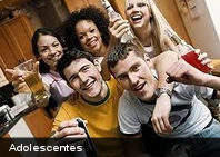 Los adolescentes que beben alcohol pasan más tiempo en Internet