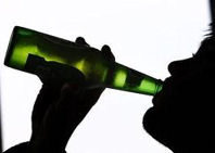 Consumo de alcohol activa receptores de placer, según estudio