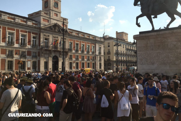 Puerta del Sol en Madrid reúne a tres mil cazadores de Pokémon Go