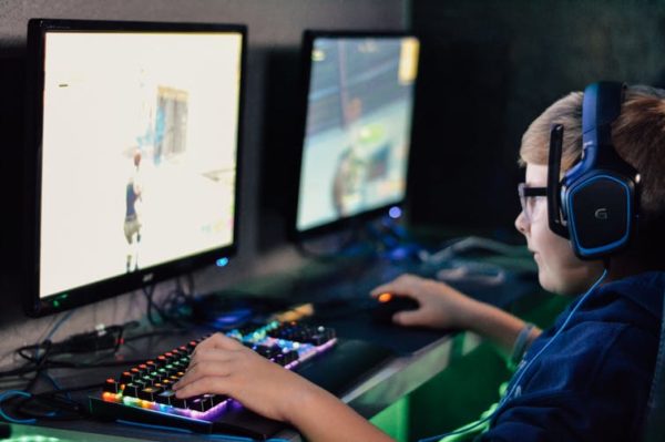 ¿Quiere saber si su hijo es adicto a los videojuegos?