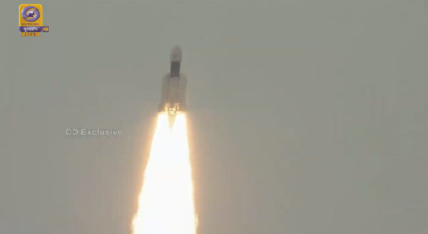 India logra por fin enviar su misión a la Luna