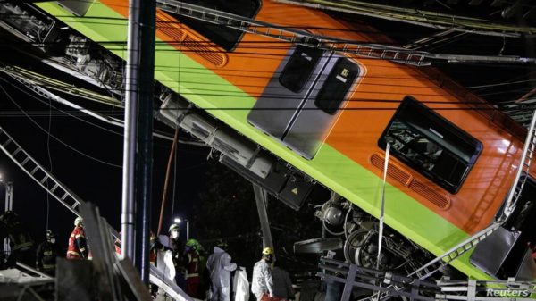 México: al menos 23 muertos y 70 heridos tras colapso de paso elevado del Metro