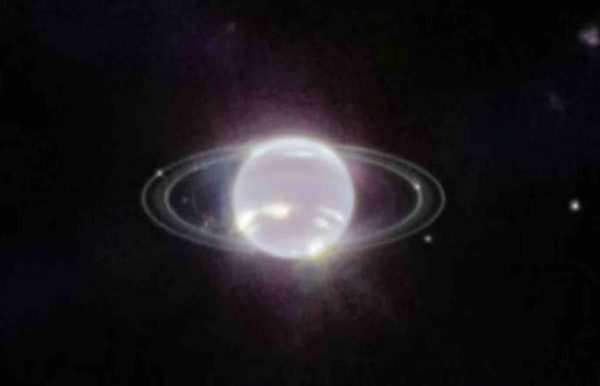 Las sorprendentes imágenes del planeta Neptuno registradas por el telescopio espacial James Webb