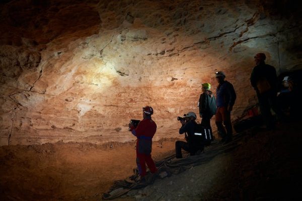Descubierto un espectacular conjunto de arte prehistórico que incluye animales, ídolos y extraños símbolos