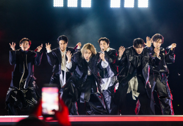 BTS consolida el regreso de la década en Netflix con un concierto en vivo y un íntimo documental