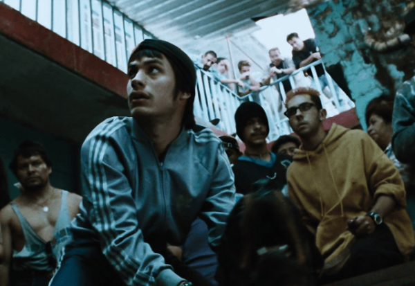 'Amores perros' regresa al cine: MUBI celebra 25 años del rugido que cambió el cine mexicano