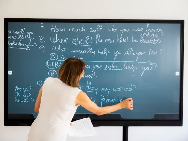 Adolescentes e inglés: ¿merece la pena reforzar con clases extraescolares?