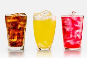 Nuevo estudio: el azúcar de los zumos y el de los refrescos no tienen el mismo efecto en el organismo