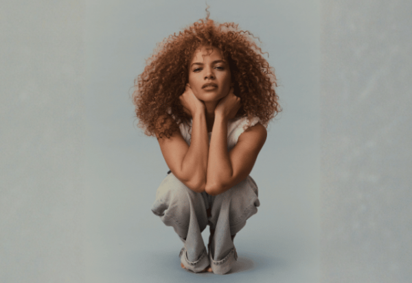 El renacer de Leslie Grace: Un viaje por las etapas del amor en su nuevo álbum